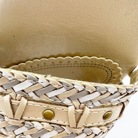 TROTTERS Womens Abigail Gold/Silver Metallic Slingback Sandal Gold Stud 7 Narrow - Picture 11 of 14